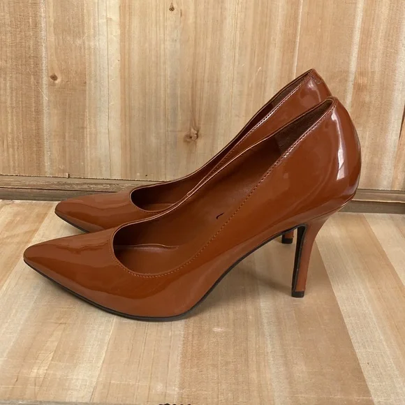 Nine West Rust Brown Heels - Picture 3 of 7